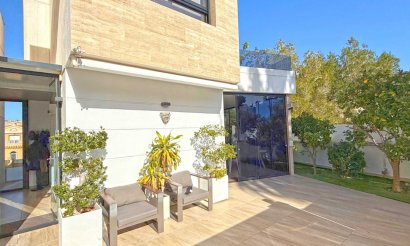 Revente - Villa - Orihuela Costa - Villamartín