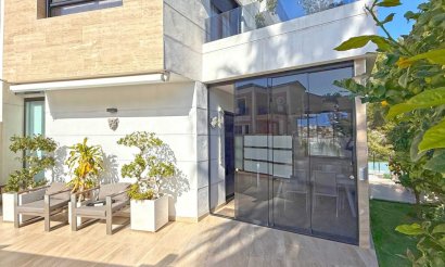 Revente - Villa - Orihuela Costa - Villamartín