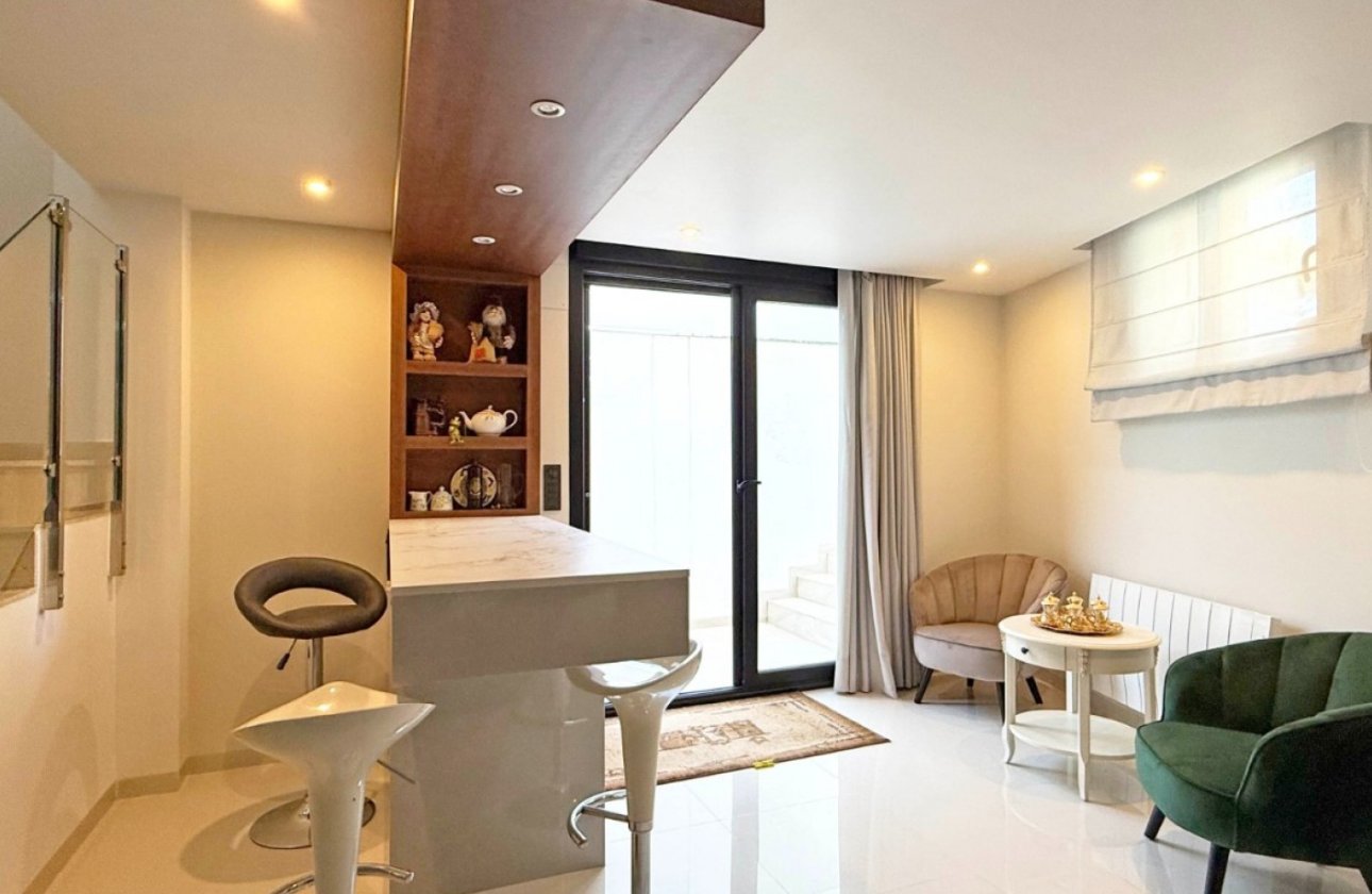 Revente - Villa - Orihuela Costa - Villamartín