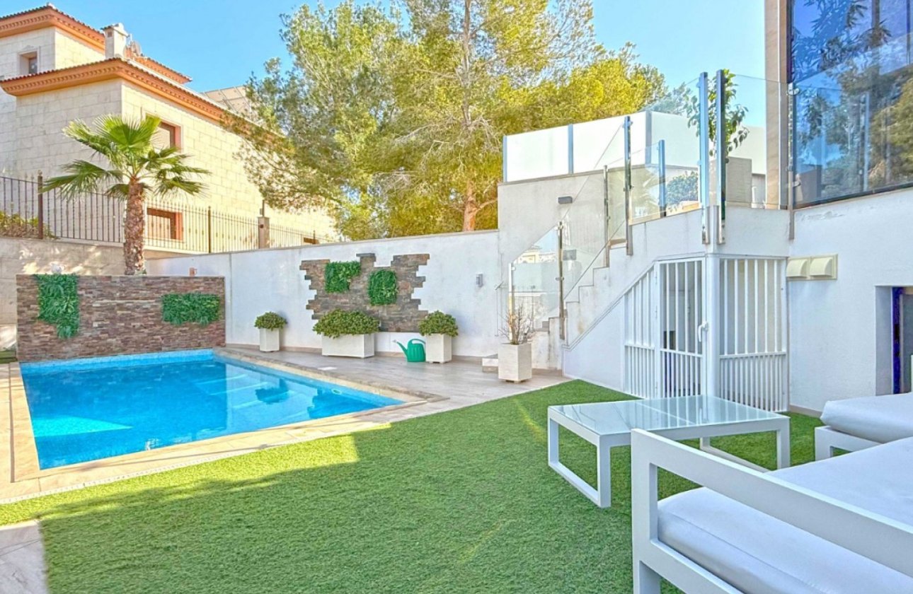 Revente - Villa - Orihuela Costa - Villamartín