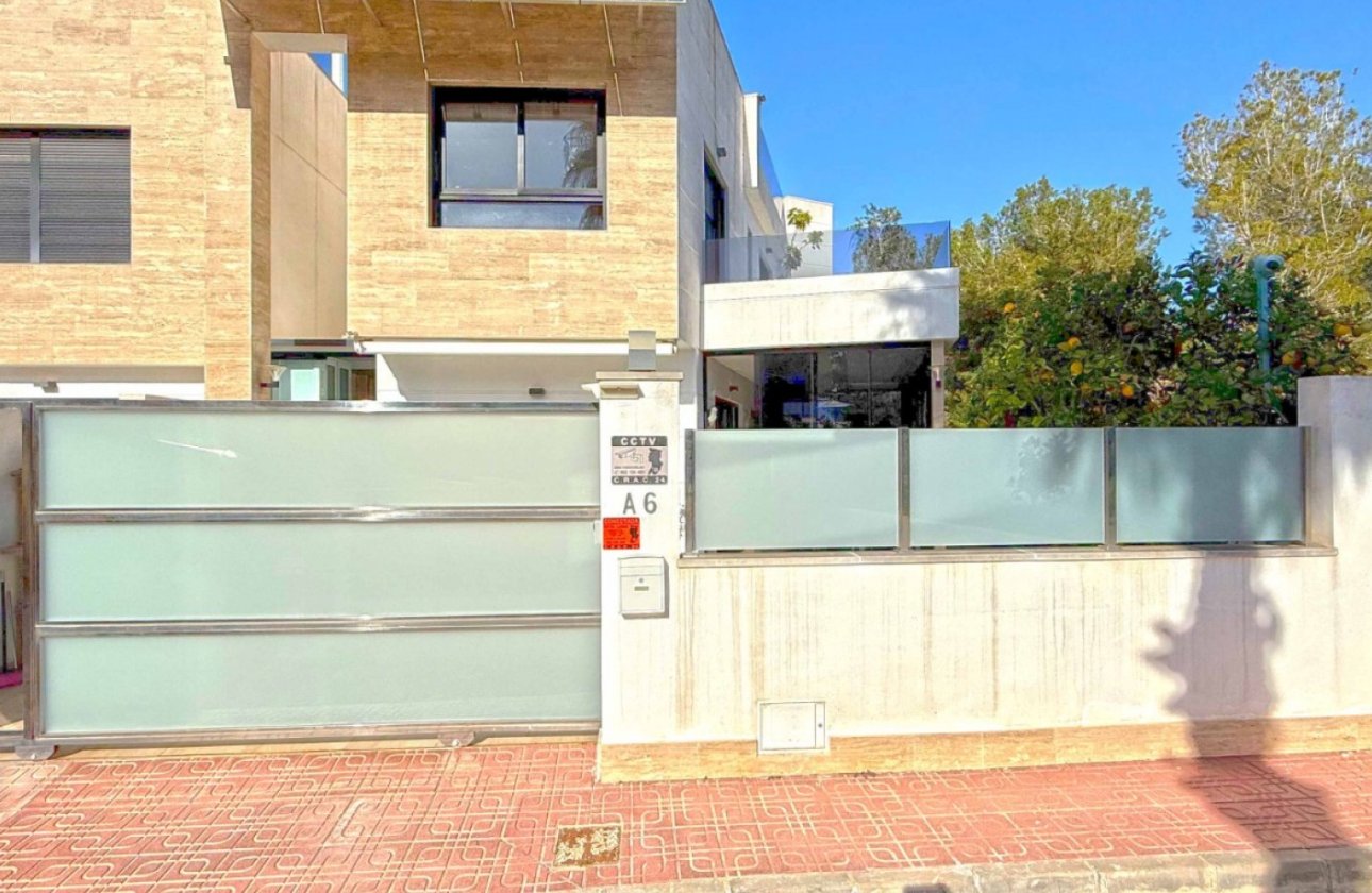 Revente - Villa - Orihuela Costa - Villamartín