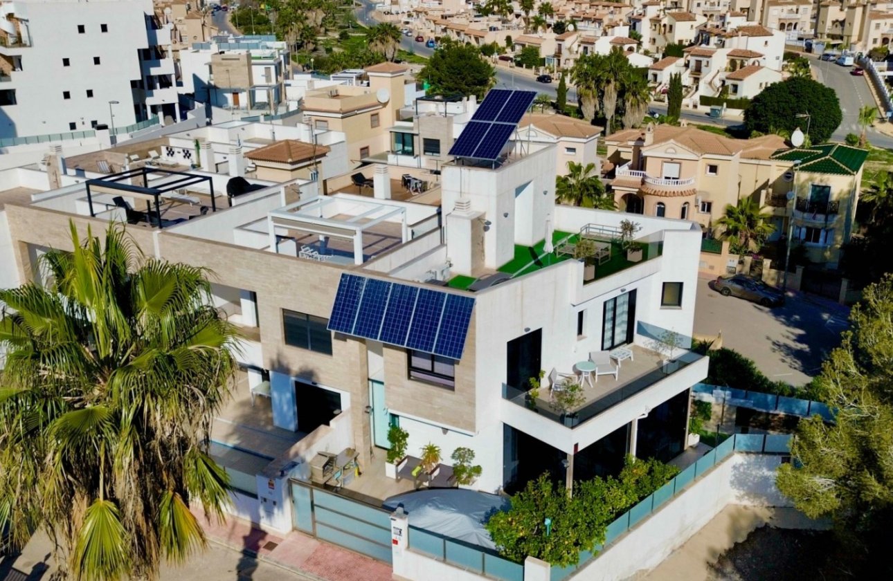 Revente - Villa - Orihuela Costa - Villamartín