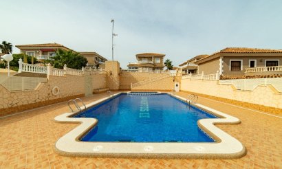 Revente - Villa - Torrevieja - Los Altos