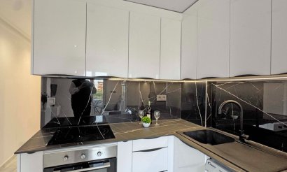 Resale - Apartment / flat - Torrevieja - Torrelamata - La Mata