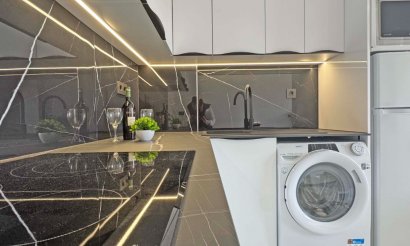 Resale - Apartment / flat - Torrevieja - Torrelamata - La Mata