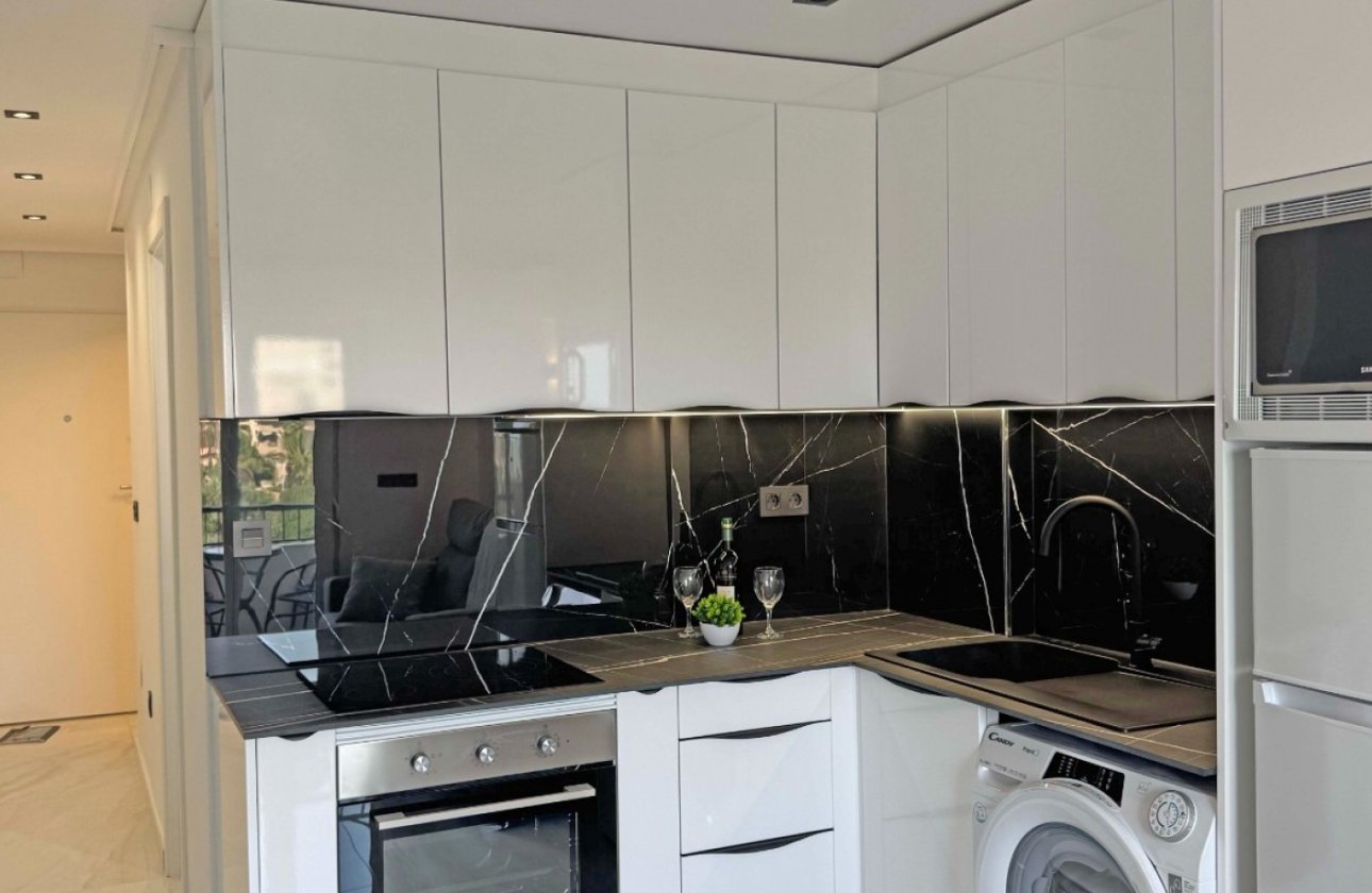 Resale - Apartment / flat - Torrevieja - Torrelamata - La Mata