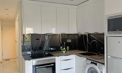 Resale - Apartment / flat - Torrevieja - Torrelamata - La Mata