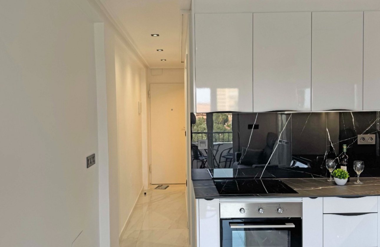 Resale - Apartment / flat - Torrevieja - Torrelamata - La Mata
