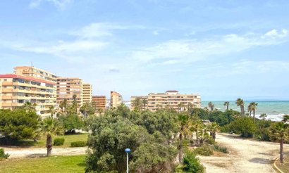 Resale - Apartment / flat - Torrevieja - Torrelamata - La Mata