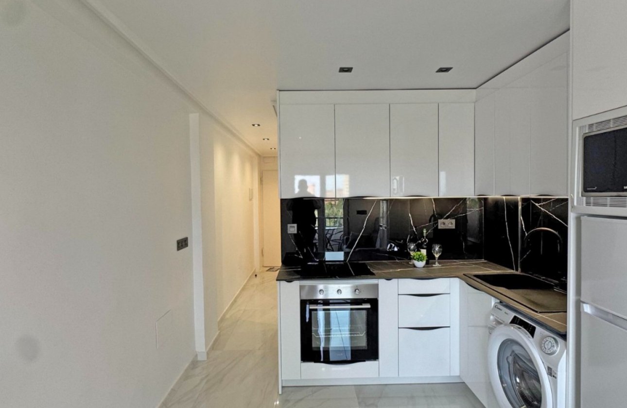 Resale - Apartment / flat - Torrevieja - Torrelamata - La Mata