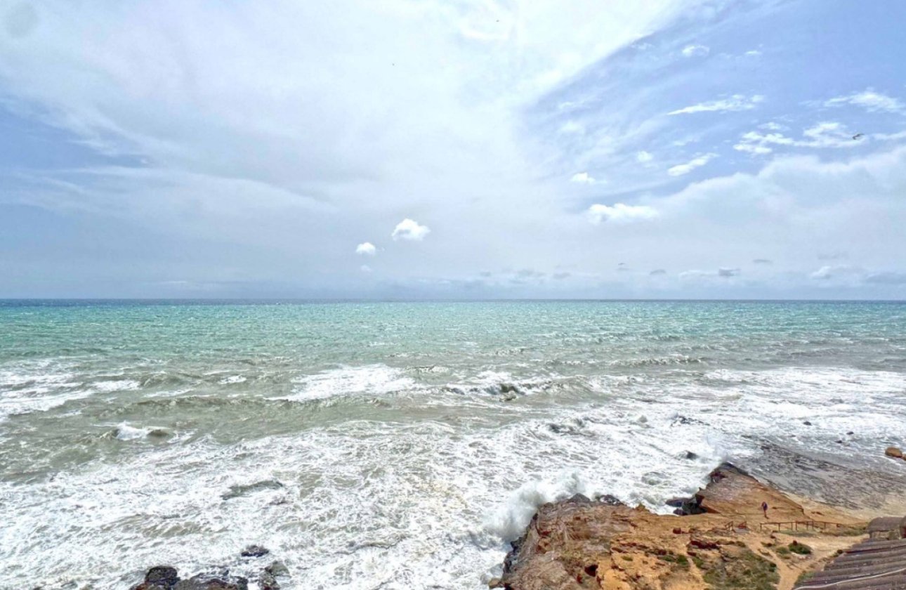 Resale - Apartment / flat - Torrevieja - Torrelamata - La Mata