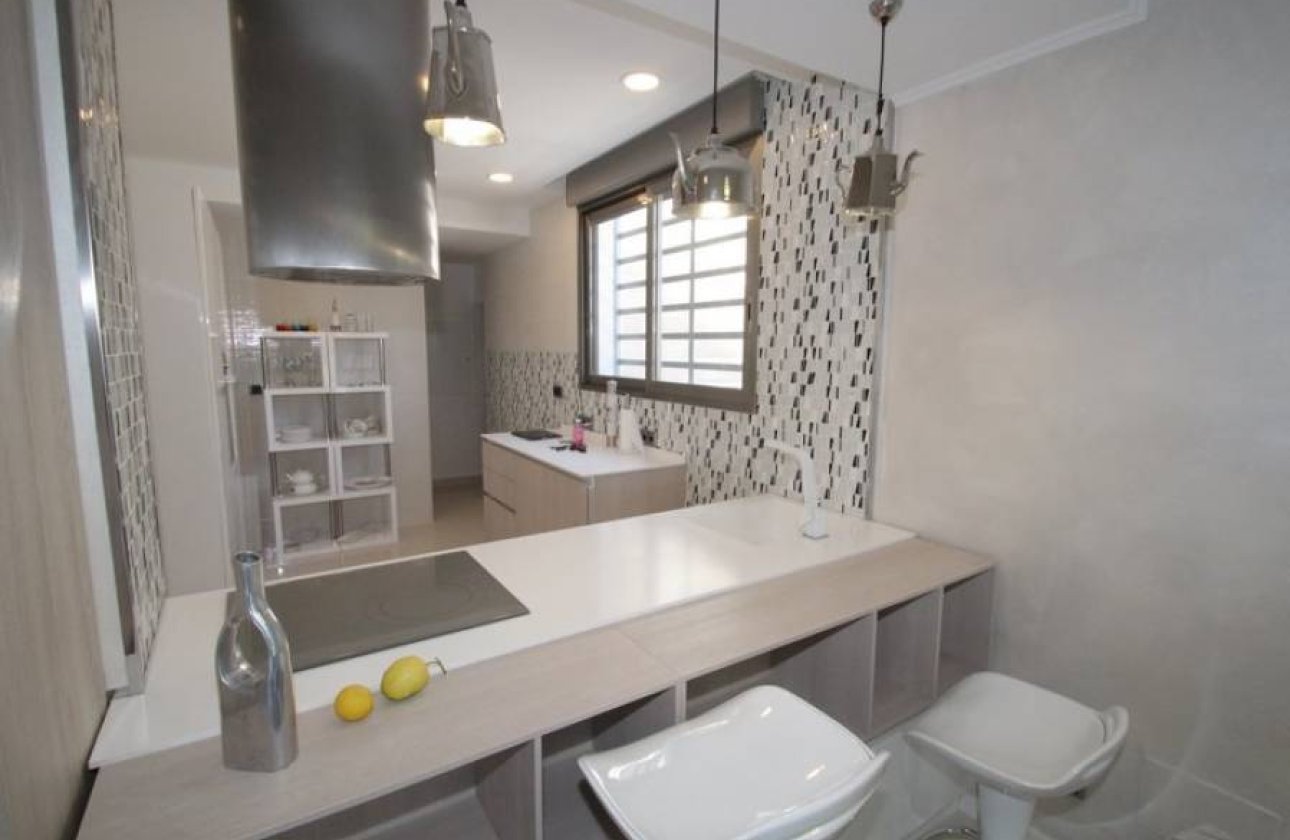 Revente - Villa - Orihuela Costa - Campoamor