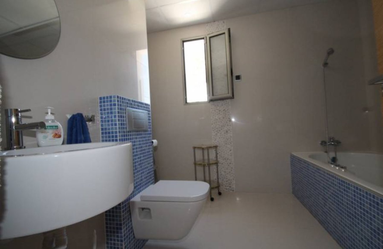 Revente - Villa - Orihuela Costa - Campoamor
