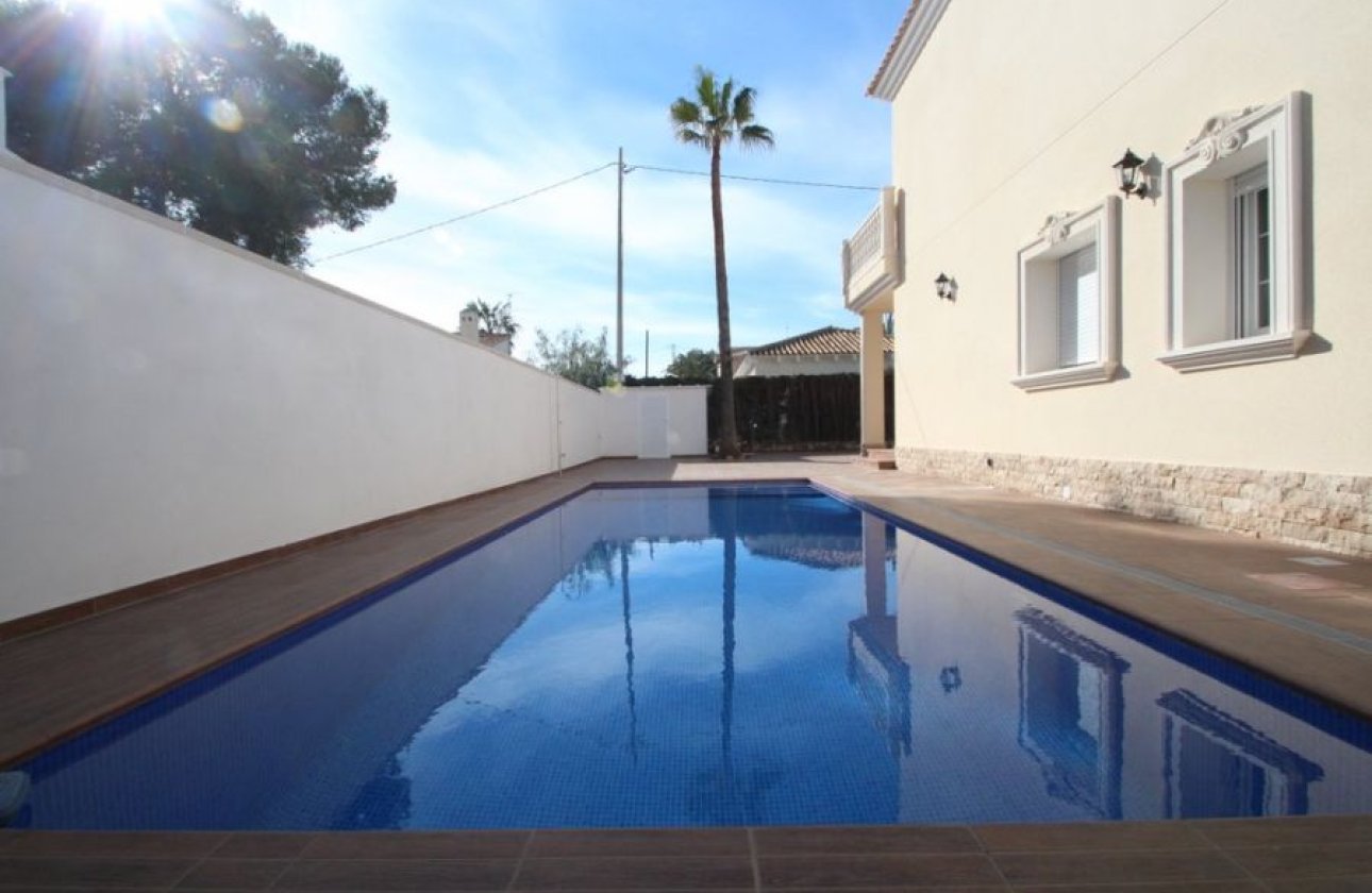 Revente - Villa - Orihuela Costa - Cabo Roig