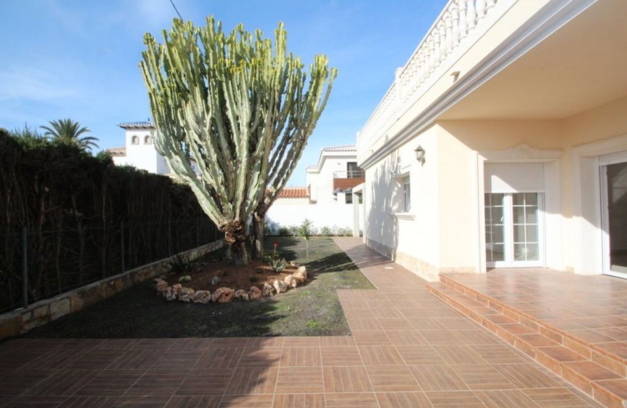 Revente - Villa - Orihuela Costa - Cabo Roig