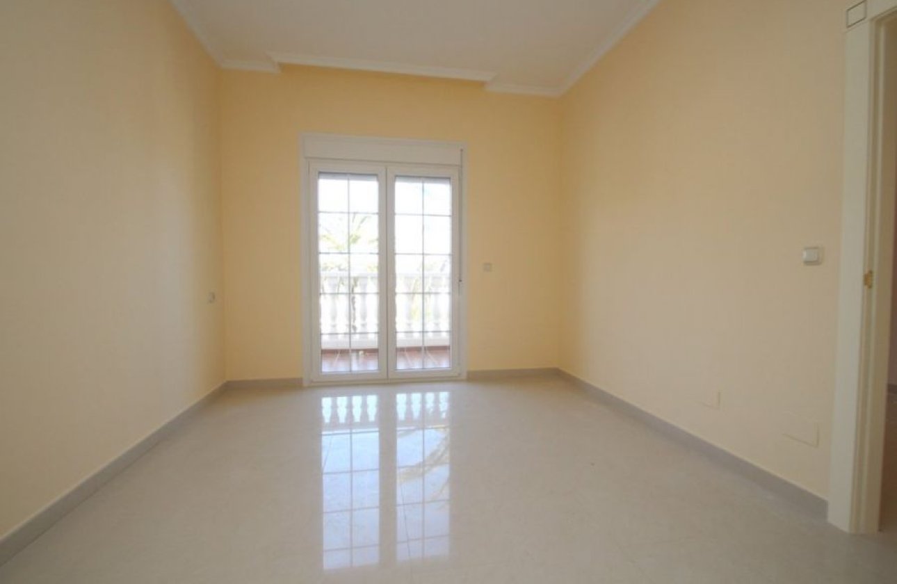 Revente - Villa - Orihuela Costa - Cabo Roig