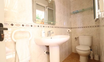 Revente - Villa - Orihuela Costa - Punta Prima