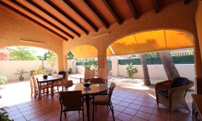 Revente - Villa - Orihuela Costa - Punta Prima