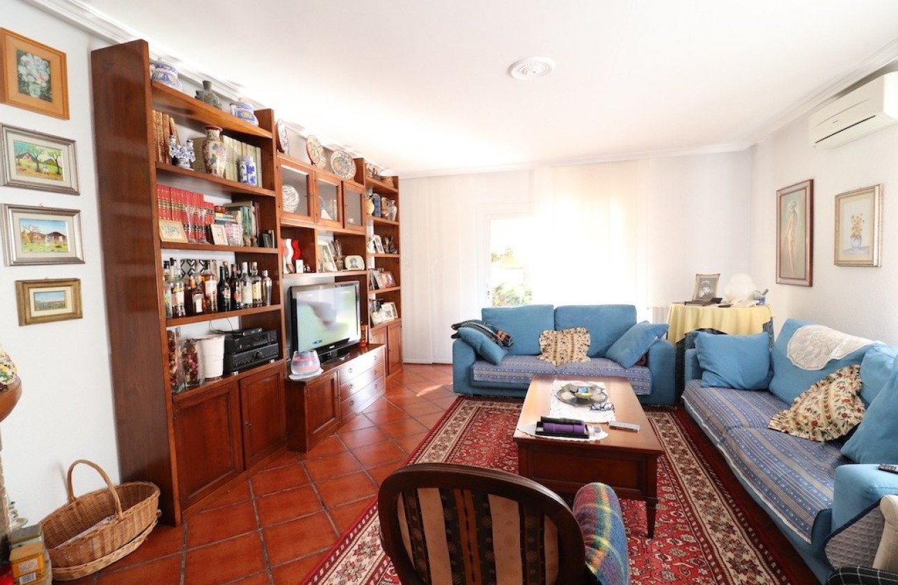 Revente - Villa - Torrevieja - El chaparral