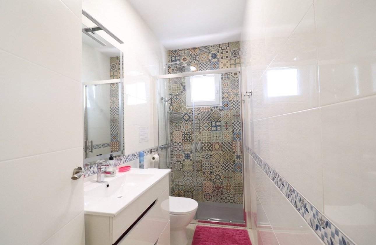 Revente - Villa - Torrevieja - El chaparral