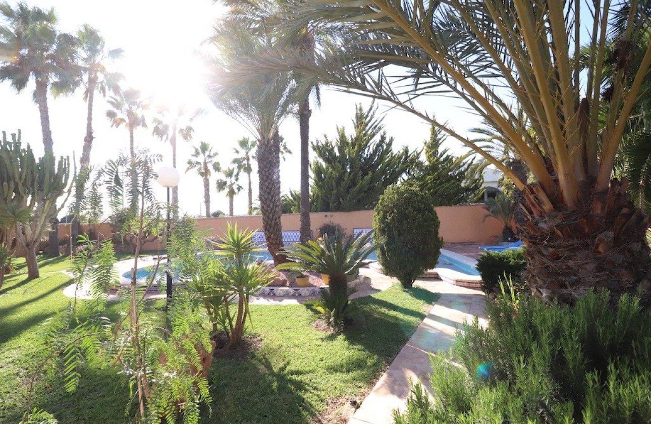 Revente - Villa - Torrevieja - El chaparral