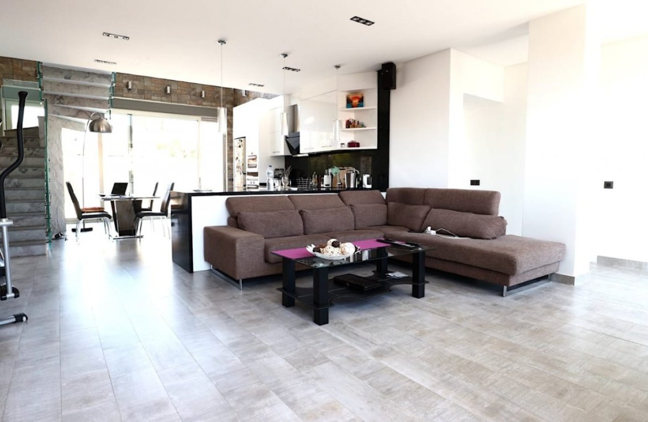 Reventa - Villa - Torrevieja - Los Angeles
