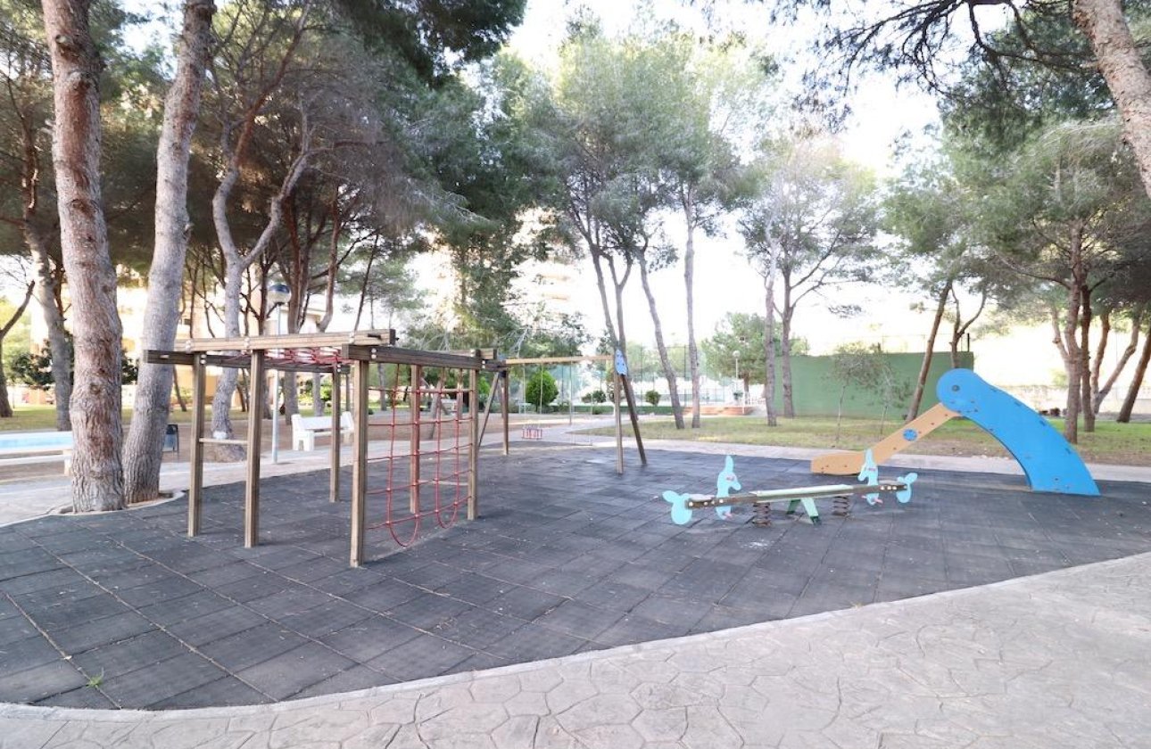 Resale - Apartment / flat - Orihuela Costa - Campoamor
