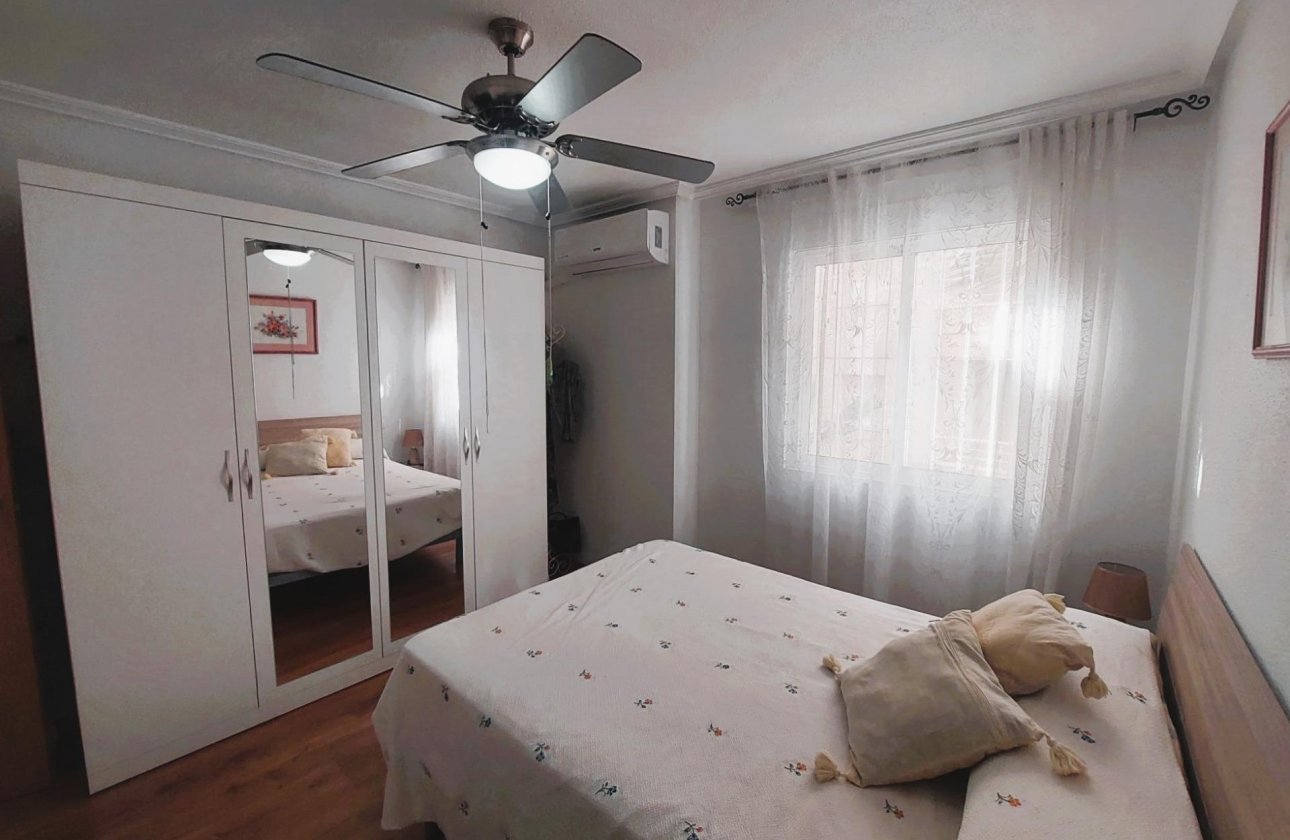 Reventa - Apartamento / piso - Torrevieja - Centro