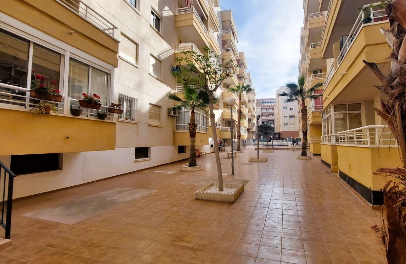 Reventa - Apartamento / piso - Torrevieja - Centro