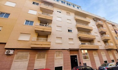 Reventa - Apartamento / piso - Torrevieja - Centro