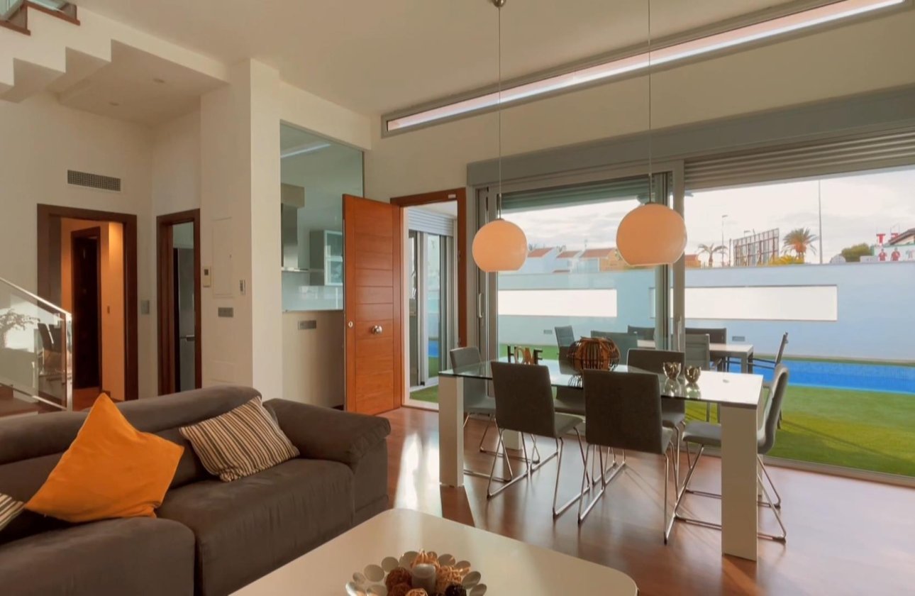 Revente - Villa - Orihuela Costa - Mil Palmeras
