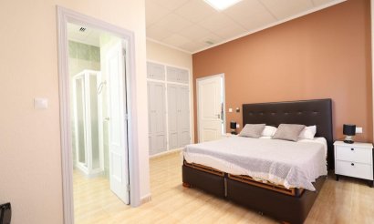 Resale - Hotel - San Miguel de Salinas - Urbanizaciones