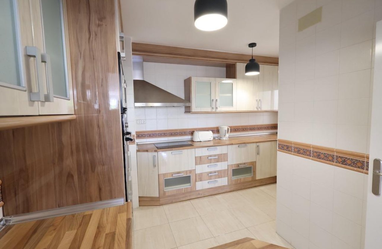 Resale - Apartment / flat - Torrevieja - torrevieja