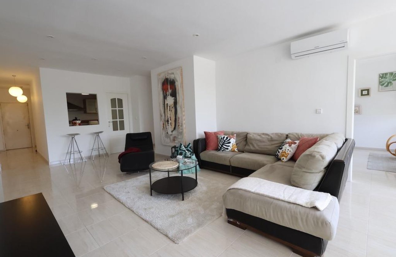 Resale - Apartment / flat - Torrevieja - torrevieja