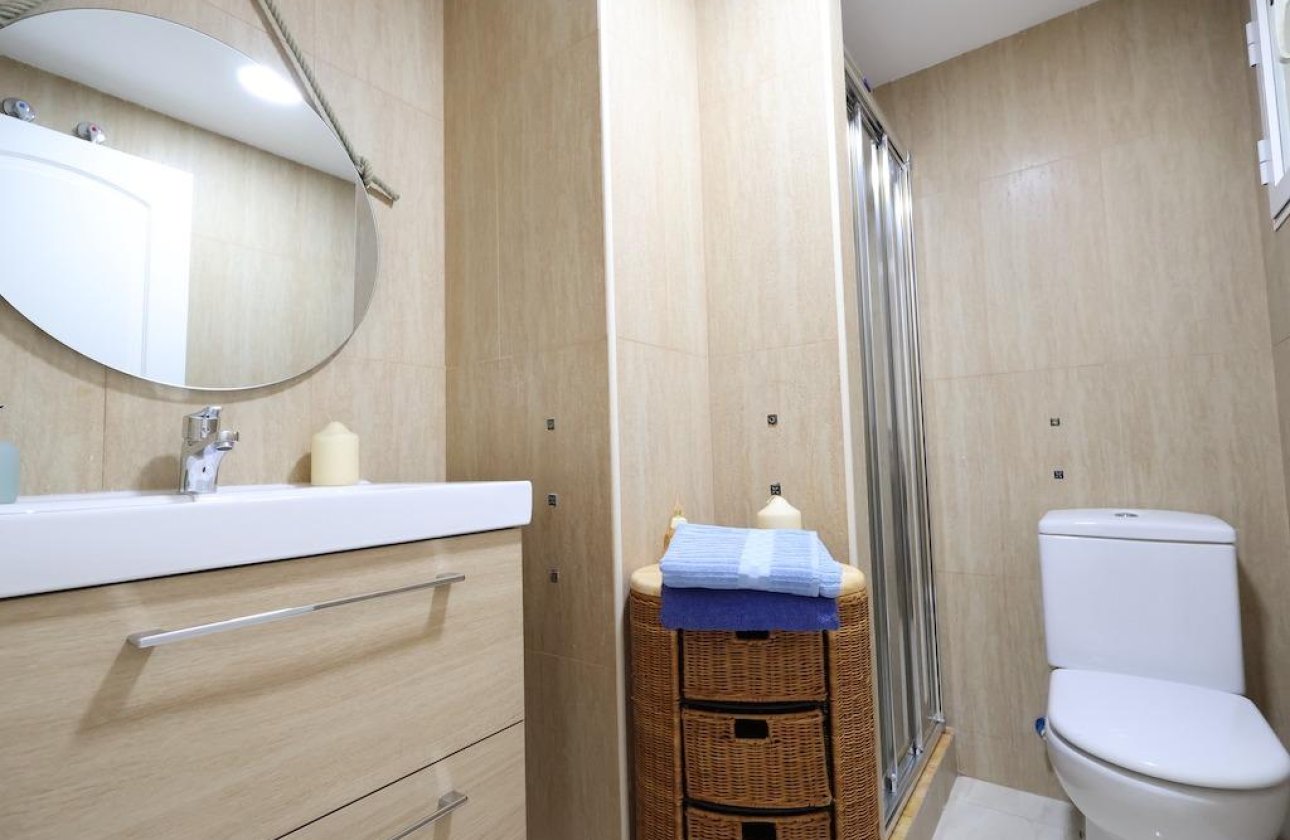 Resale - Apartment / flat - Torrevieja - torrevieja
