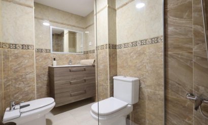 Resale - Apartment / flat - Torrevieja - torrevieja