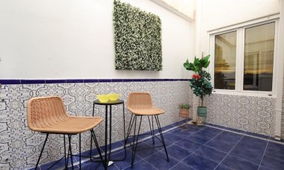 Resale - Apartment / flat - Torrevieja - torrevieja