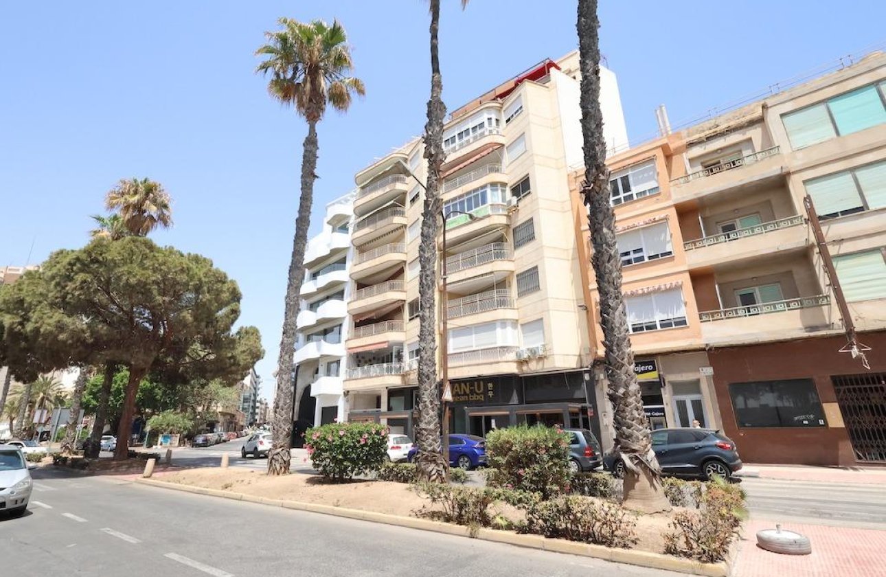 Resale - Apartment / flat - Torrevieja - torrevieja