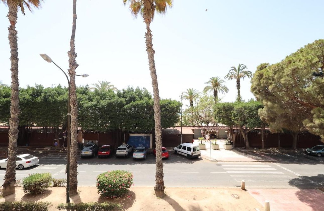 Resale - Apartment / flat - Torrevieja - torrevieja