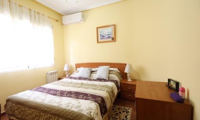 Reventa - Villa - Orihuela Costa - Playa Flamenca
