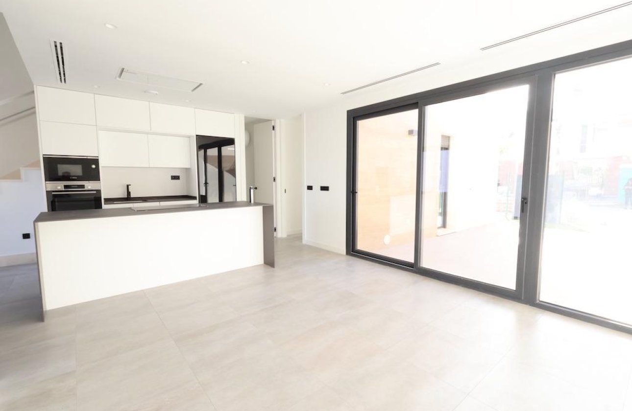 Reventa - Villa - Los Alcazares - Santa Rosalía