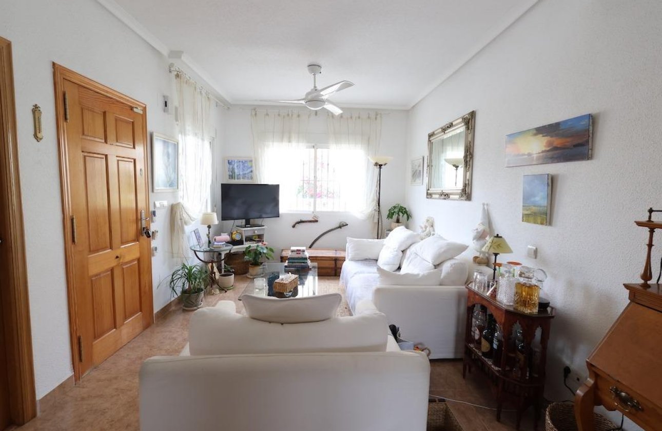 Resale - Villa - Orihuela Costa - Playa Flamenca Norte
