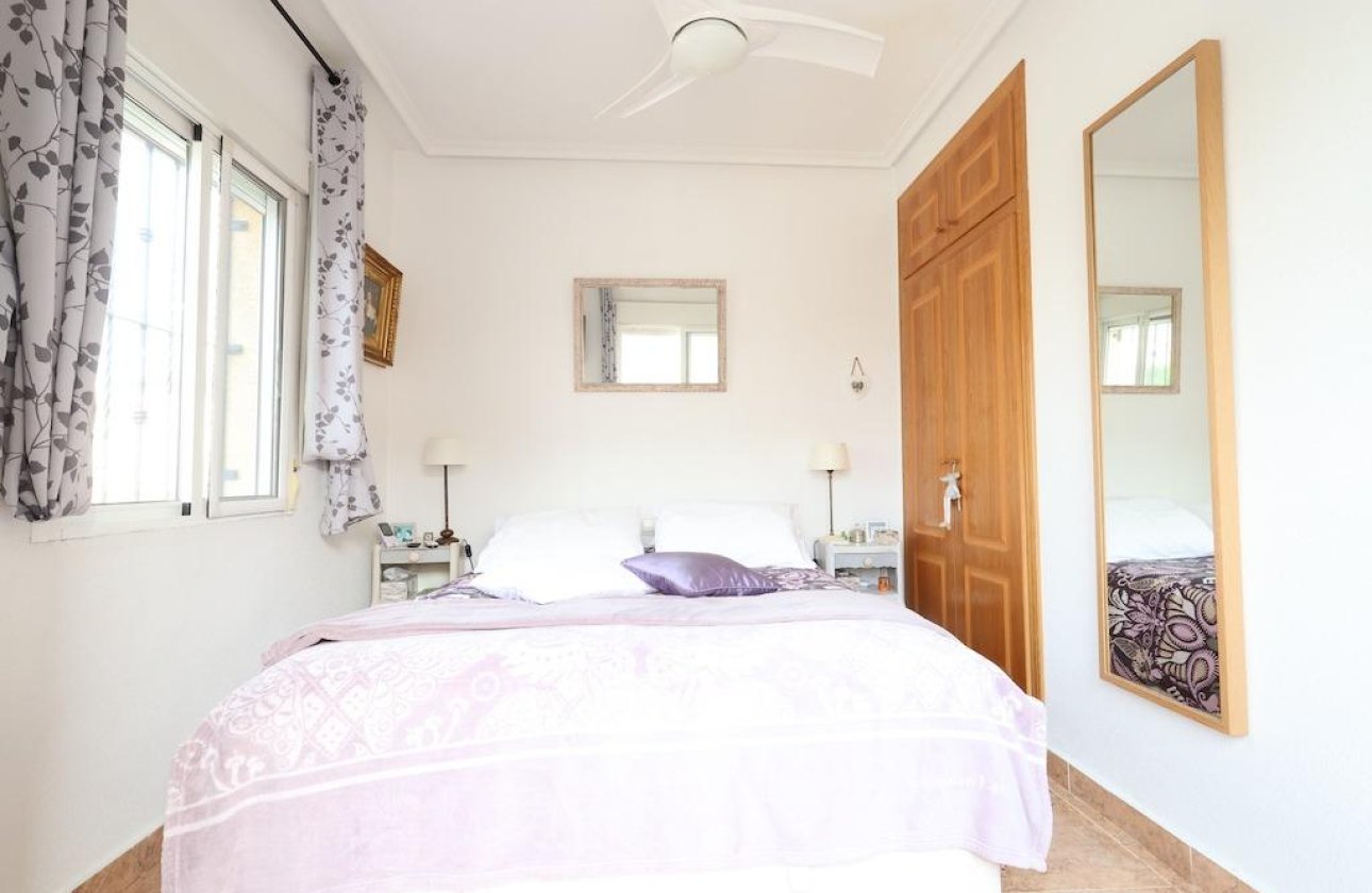 Resale - Villa - Orihuela Costa - Playa Flamenca Norte