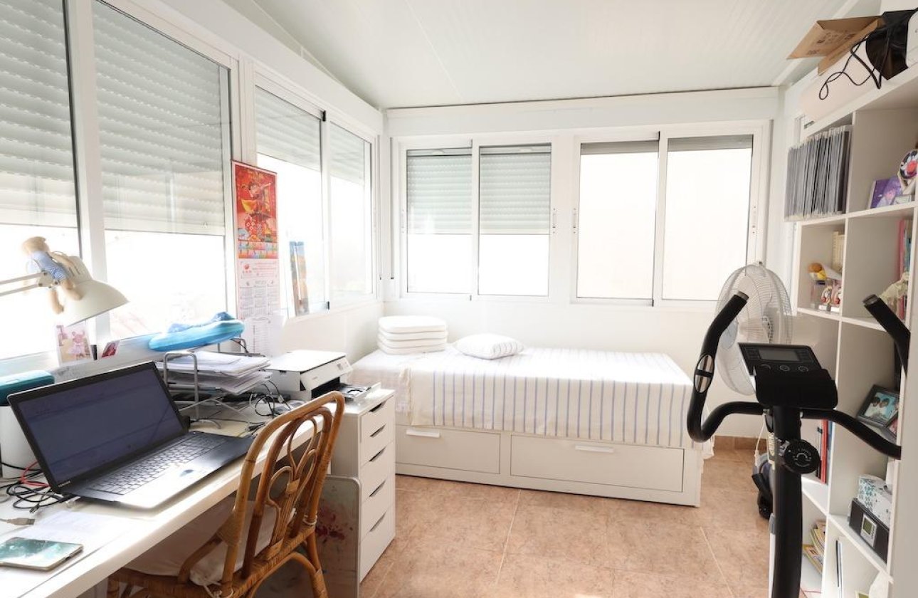 Resale - Villa - Orihuela Costa - Playa Flamenca Norte