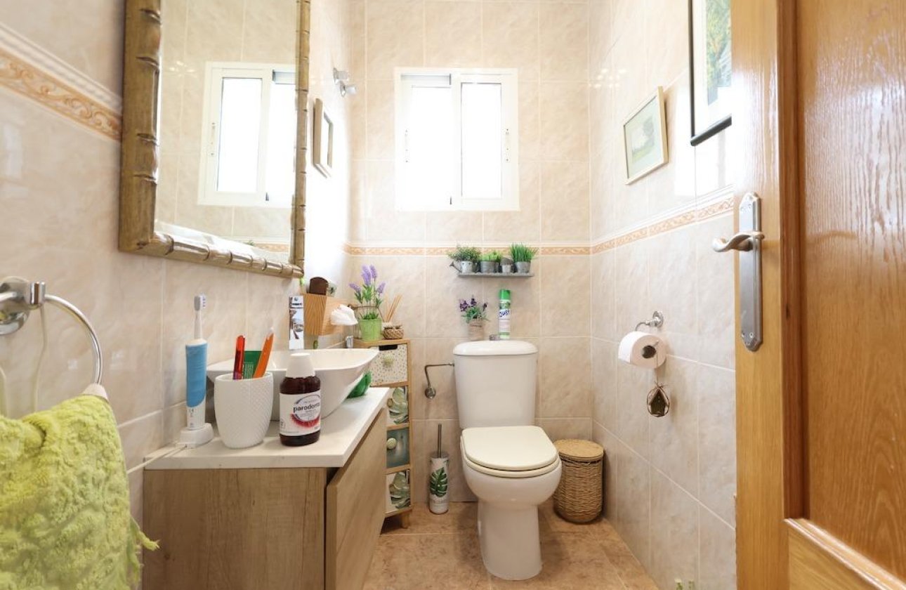 Resale - Villa - Orihuela Costa - Playa Flamenca Norte