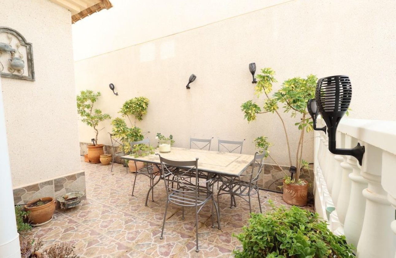 Resale - Villa - Orihuela Costa - Playa Flamenca Norte