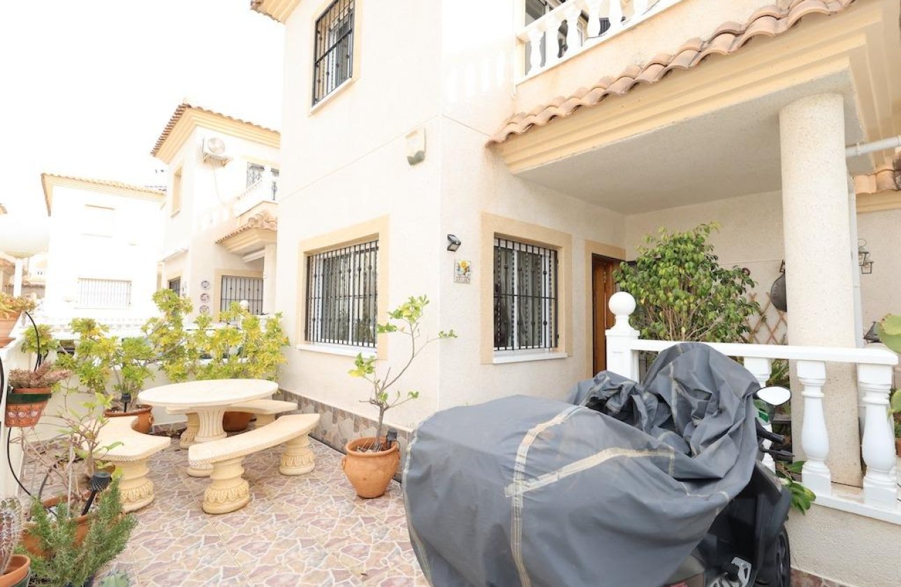 Resale - Villa - Orihuela Costa - Playa Flamenca Norte