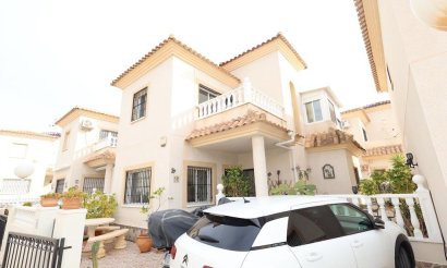 Resale - Villa - Orihuela Costa - Playa Flamenca Norte