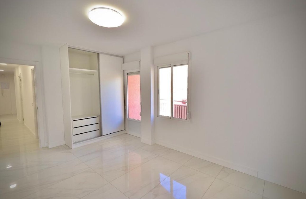 Reventa - Apartamento / piso - Torrevieja - Playa del cura