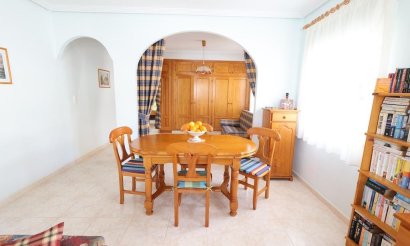 Revente - Villa - Orihuela Costa - Urbanización Perla del Mar